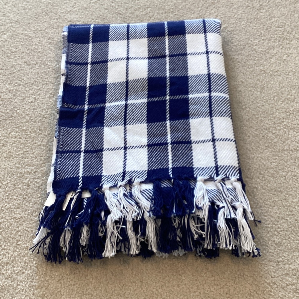 NWT MacKenzie-Childs Navy and White Windowpane Throw